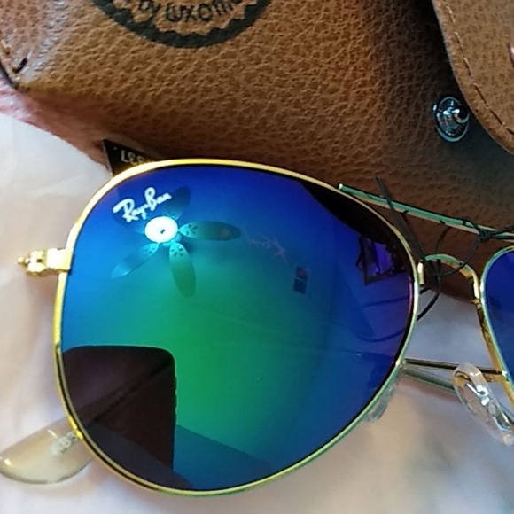 Ray bans - Picture 2 of 4